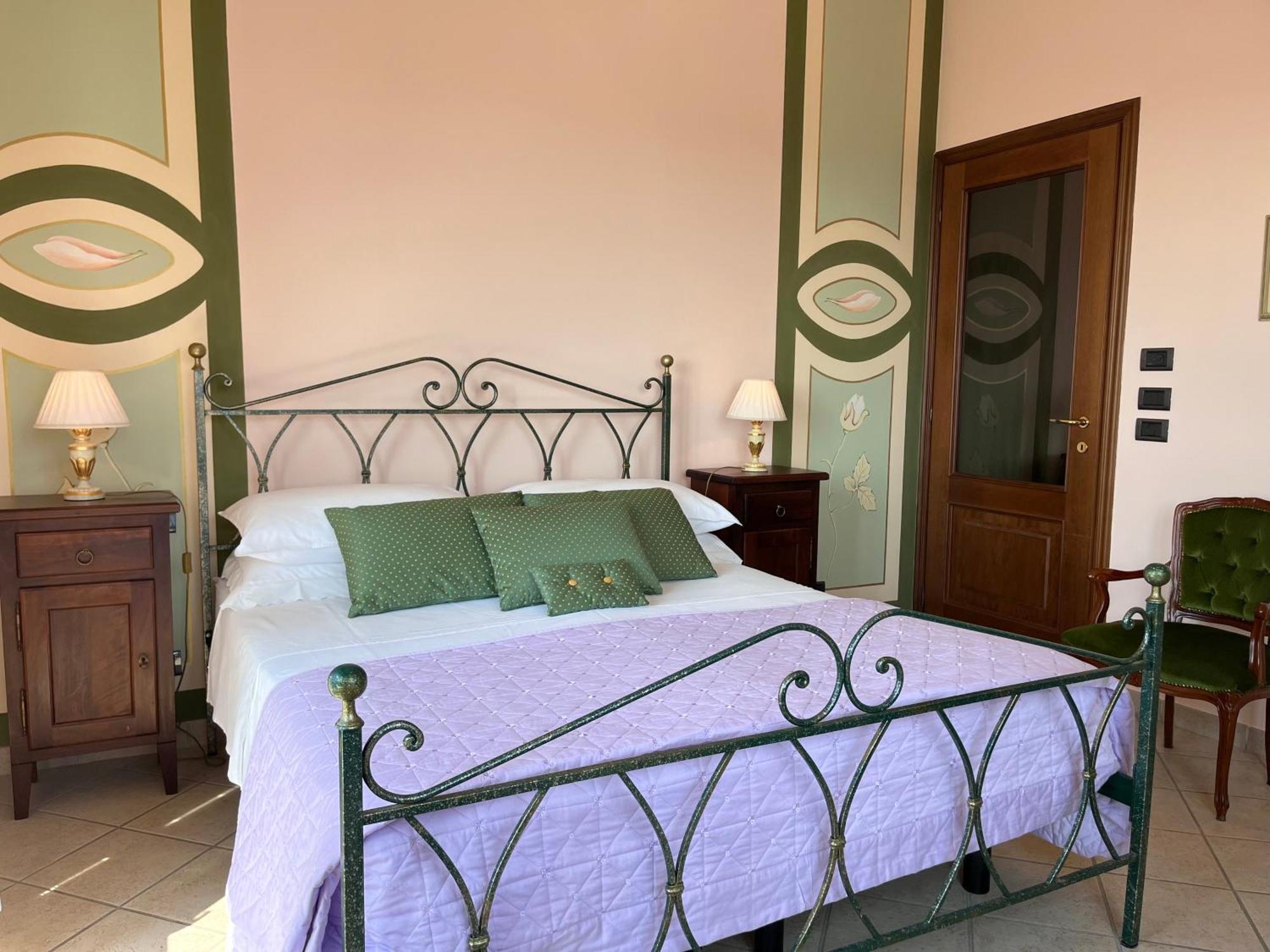 Belvedere Bike Hotel Монта Номер фото